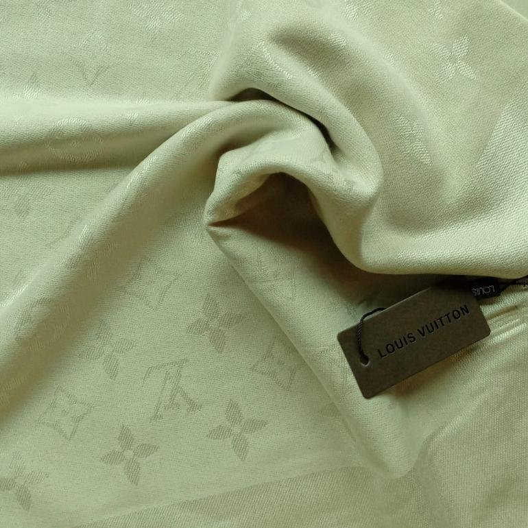 Louis Vuitton Silk Cashmere Stole Skin